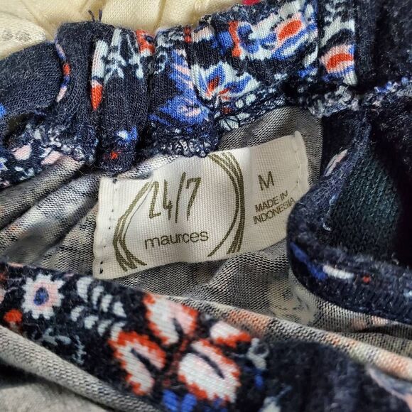 Maurices 24/7 Women’s Navy Floral Print Halter Maxi Dress Size Medium - Picture 7 of 8